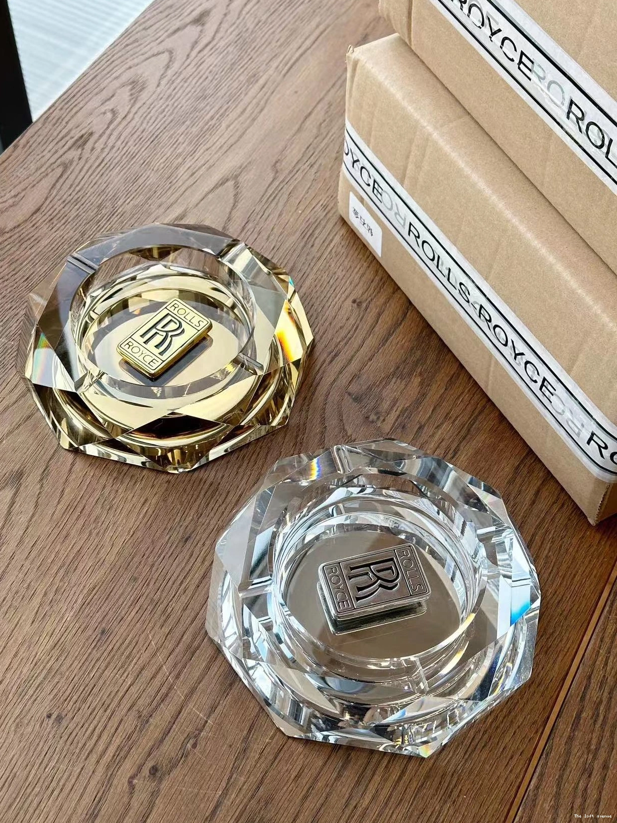 ROUND ROYCE ASHTRAY ROLLS 0819